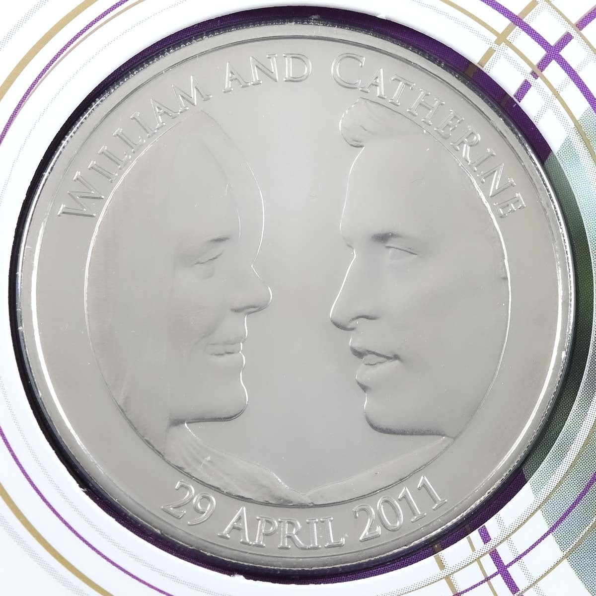 2011 Royal Wedding - £5 Crown - Brilliant Uncirculated Coin In Folder