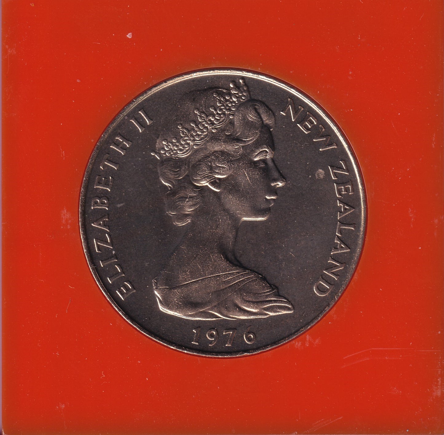 1976 New Zealand $1 Coin - Shield of Arms Series